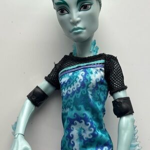 Monster High Gil Webber Wheel Roller Skate